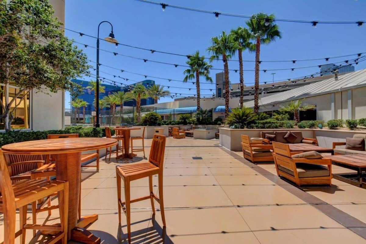 Mgm Signature-37-814 1Br 2Ba F1 Pits View Balcony Las Vegas Exterior photo